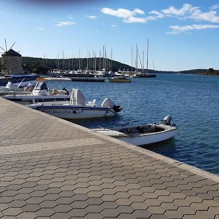 Medulins Pearl 아파트